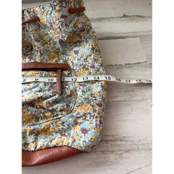 Bueno tan and floral cloth and faux leather trim adjustable backpack - Picture 8 of 11